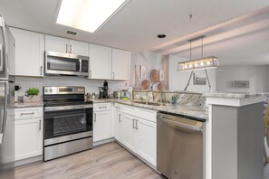 Gorgeous kitchen with everything needed to whip up the perfect meal!