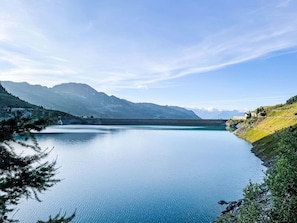 Blue, Water, Mountainous Landforms, Water Resources, Mountain, Body Of Water, Natural Landscape, Hill, Highland, Mountain Range