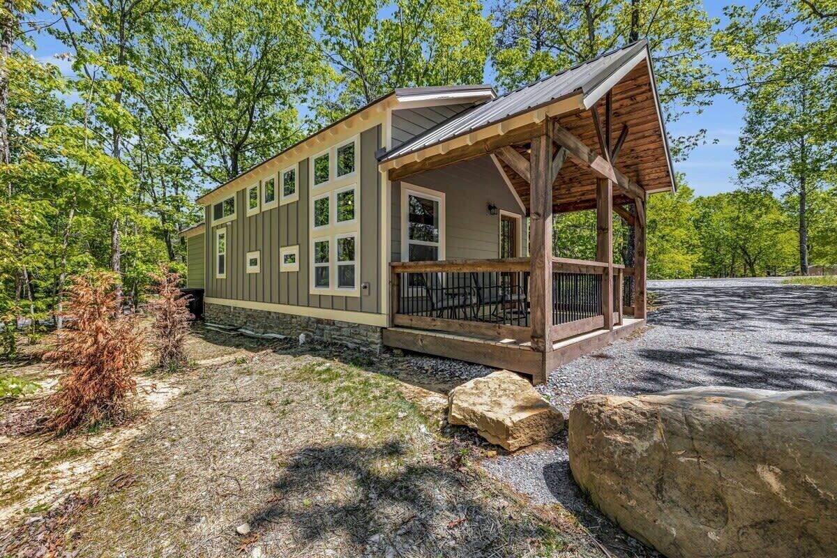 Menlo GA Tiny Home Experience!