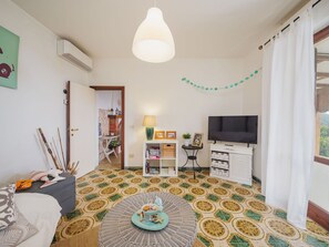 Eigentum, Grün, Dekoration, Tabelle, Holz, Interior Design, Wohnzimmer, Flooring, Gebäude, Fussboden