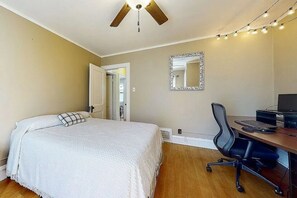 The office bedroom, perfect for the remote worker.