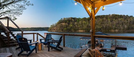 New Lakeside Deck & Pavilion with Comfortable Sitting, Back Bar, Large Bench, Firepit and VIEWS!