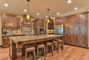 Kitchen/Island Seating - Kitchen/Island Seating