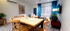 The four seater dining area.