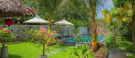 Garden- Pool view