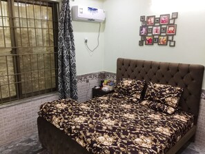 C4 Mirpur City AJK Overseas Pakistanis Villa 3bed Guesthouse
Bedroom 1