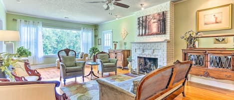 DeFuniak Springs Vacation Rental | 3BR | 3BA | Stairs Required | 2,500 Sq Ft