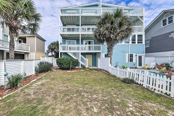 Atlantic Beach Vacation Rental | 4BR | 4BA | Stairs Required | 1,800 Sq Ft