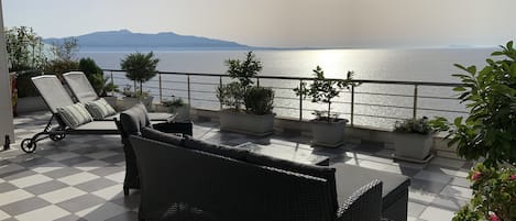 Large terrace with amazing sea view