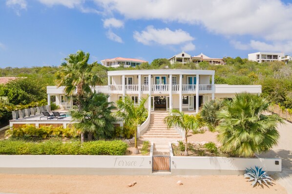 Welcome to Villa Terrace 2