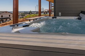 Bain à remous extérieur