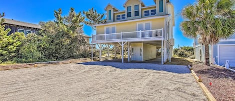 Holden Beach Vacation Rental | 6BR | 4.5BA | 2,800 Sq Ft | Steps Required