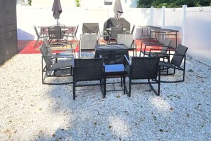 Outdoor dining