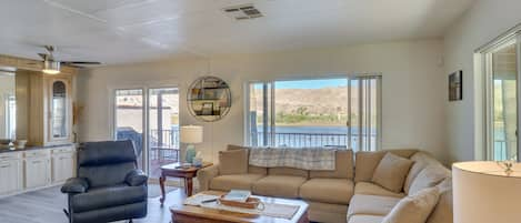 Bullhead City Vacation Rental | 2BR | 2BA | Step-Free Access | 1,450 Sq Ft