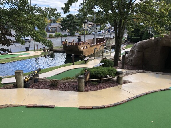 Pirates Cove Adventure Golf