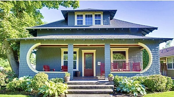 Built in the 1900’s, this is a true representation of a Craftsman style home. 