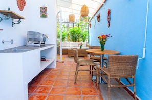 Condo - Image 4