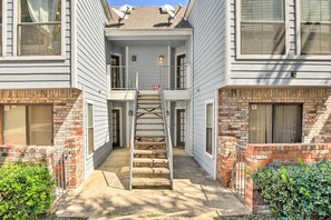 Condo Exterior | 2nd-Floor Unit