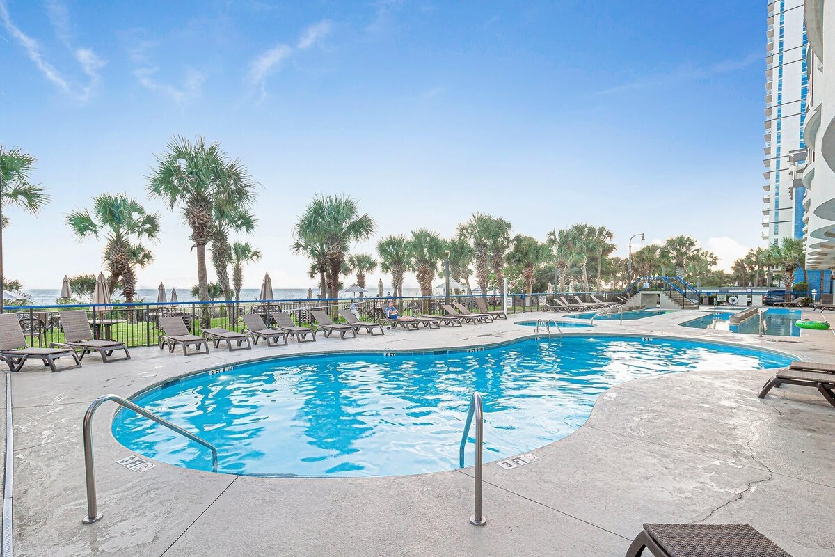 Double Palms by StayMareni | Double Oceanfront
