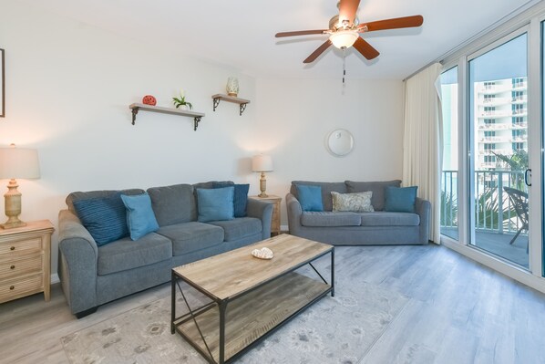 The Palms of Destin 2403 - Living Area