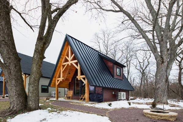 Cabins c ext (1)