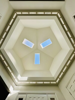 2 Story Entry Foyer Skylights