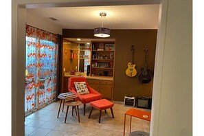 Bar/3rd Bedroom
