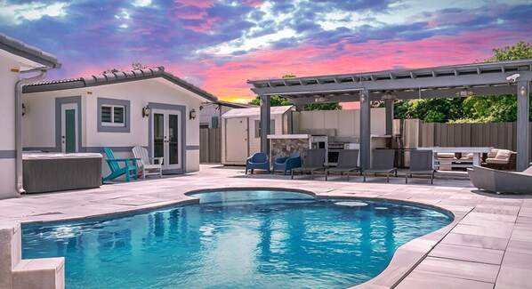 Experience Ultimate Relaxation: Stay in Our Stunning Oasis with our amazing pool
