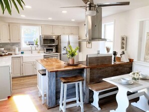 Kitchen and dining area.