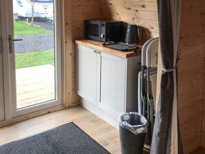 Living area | Bluebell - Centry Glamping Pods, Brixham