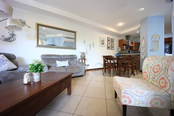 Living room (1)