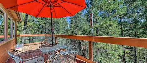 Cloudcroft Vacation Rental | 2BR | 1.5BA | 2 Steps Required | 1,184 Sq Ft