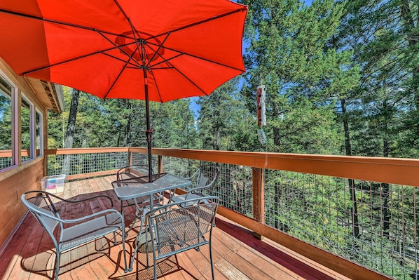 Cloudcroft Vacation Rental | 2BR | 1.5BA | 2 Steps Required | 1,184 Sq Ft