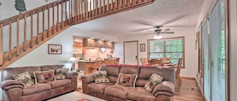 Pigeon Forge Vacation Rental | 2BR | 2BA | Stairs Required | 1,200 Sq Ft