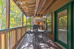 Furnished Deck | Grill | Mountain Views