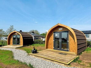 Exterior | Buttercup - Centry Glamping Pods, Brixham