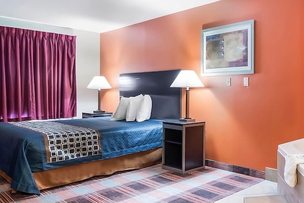 King Bed With Jetted Tub
