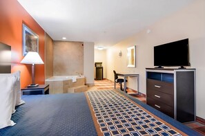 King Bed With Jetted Tub