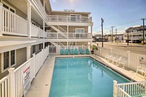 Community Pool | Coin Laundry