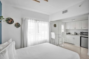 Bedroom. Exact unit will be assigned upon arrival. Views, colors and decor may vary.