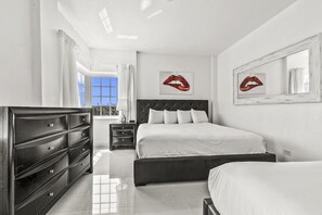Unit with comfortable beds