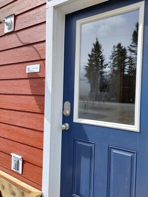 Dockside Cabin - Entrance Equipped with Keyless Entry.