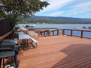 Waterfront Cabin  - Community Deck with access to BBQ