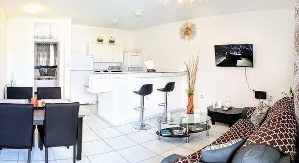 Spacious living-room and kitchen