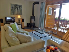 Couch, Property, Furniture, Picture Frame, Table, Comfort, Living Room, Building, Interior Design, Lighting