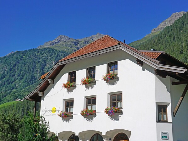 Sky, Window, Property, Building, Mountain, Plant, House, Cottage, Slope, Real Estate