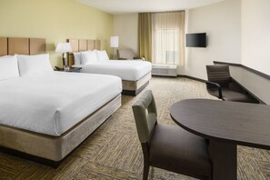 Unit with 2 Queen beds. Exact unit will be assigned upon arrival. Views, colors and decor may vary.