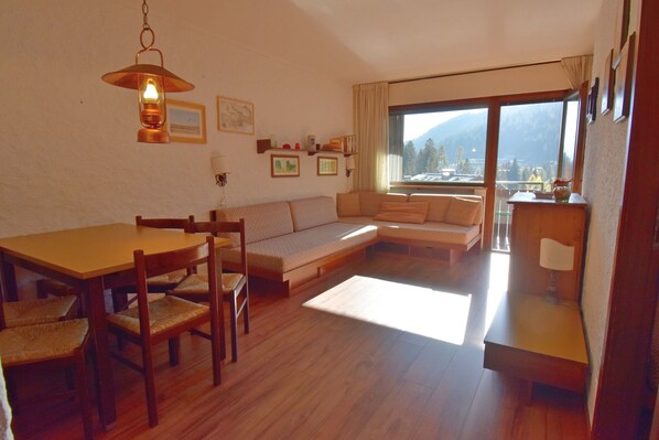 Nardis 205 appartamento vacanze a Campiglio zona giorno