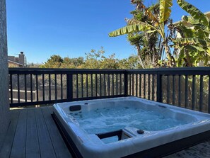 Enjoy the New Private Jacuzzi on the Backyard Deck!