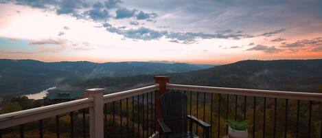 Amazing views of the Ozark mountains and Table Rock Lake